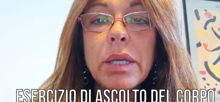 Breve esecizio di ascolto del corpo  – ViviCorporeaMente